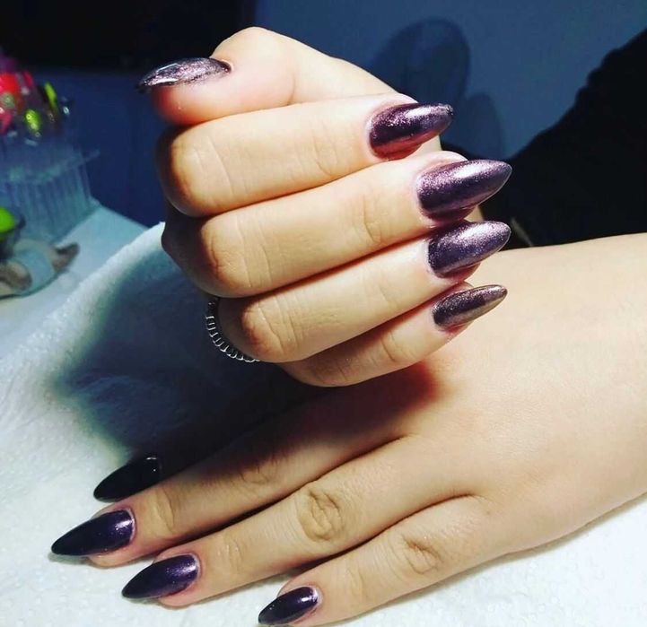 Modelo alongamento unhas
