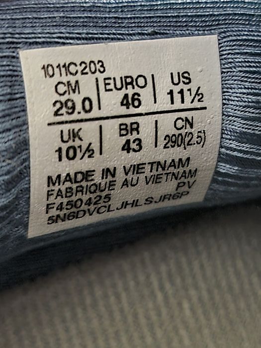 Оригінал 100% чоловічі кросівки asics gel kayano 32   euro 46
Професій