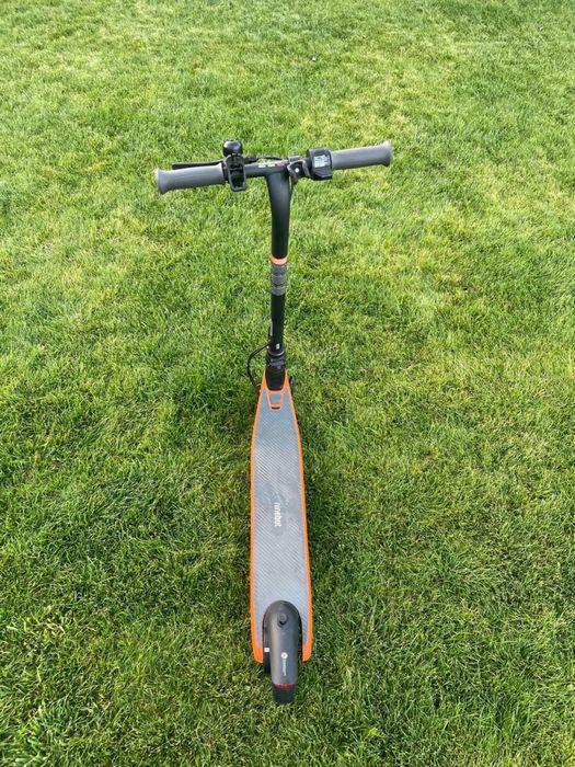 Електросамокат Ninebot eKickScooter ZING C2