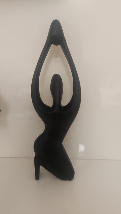 Escultura madeira feito à mão