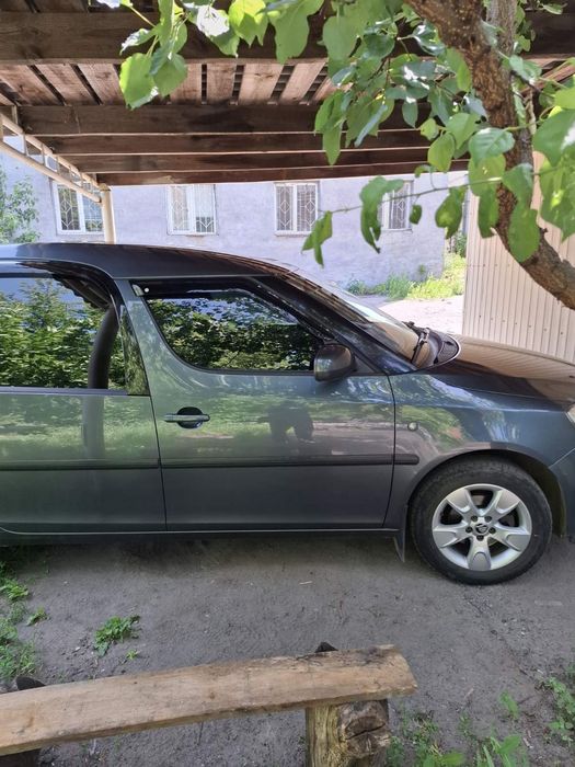 Продам Skoda roomster