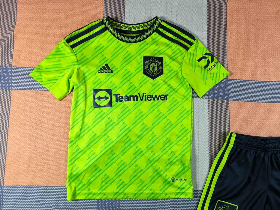 Форма футбольна дитяча ФК Манчестер Юнайтед Adidas, 7-8 років 128