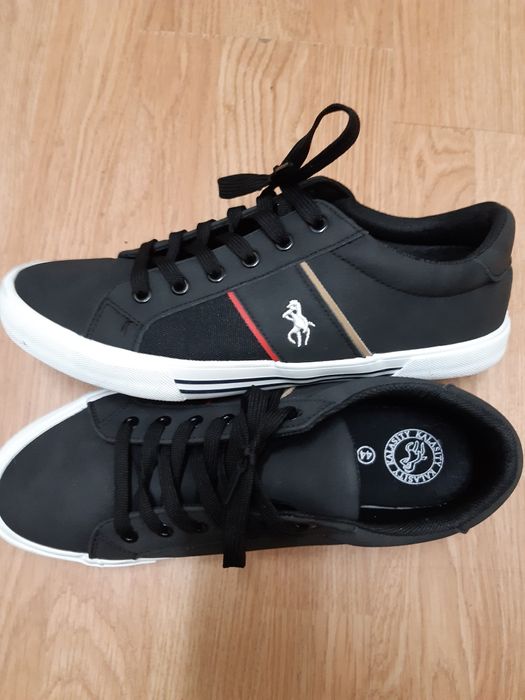 Ténis/sapatilhas novas