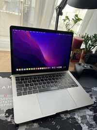 MacBook Pro 2016 | i7 | 16gb | 256gb touch bar