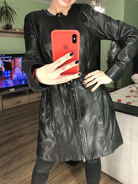 Шикарный кожаный плащ !