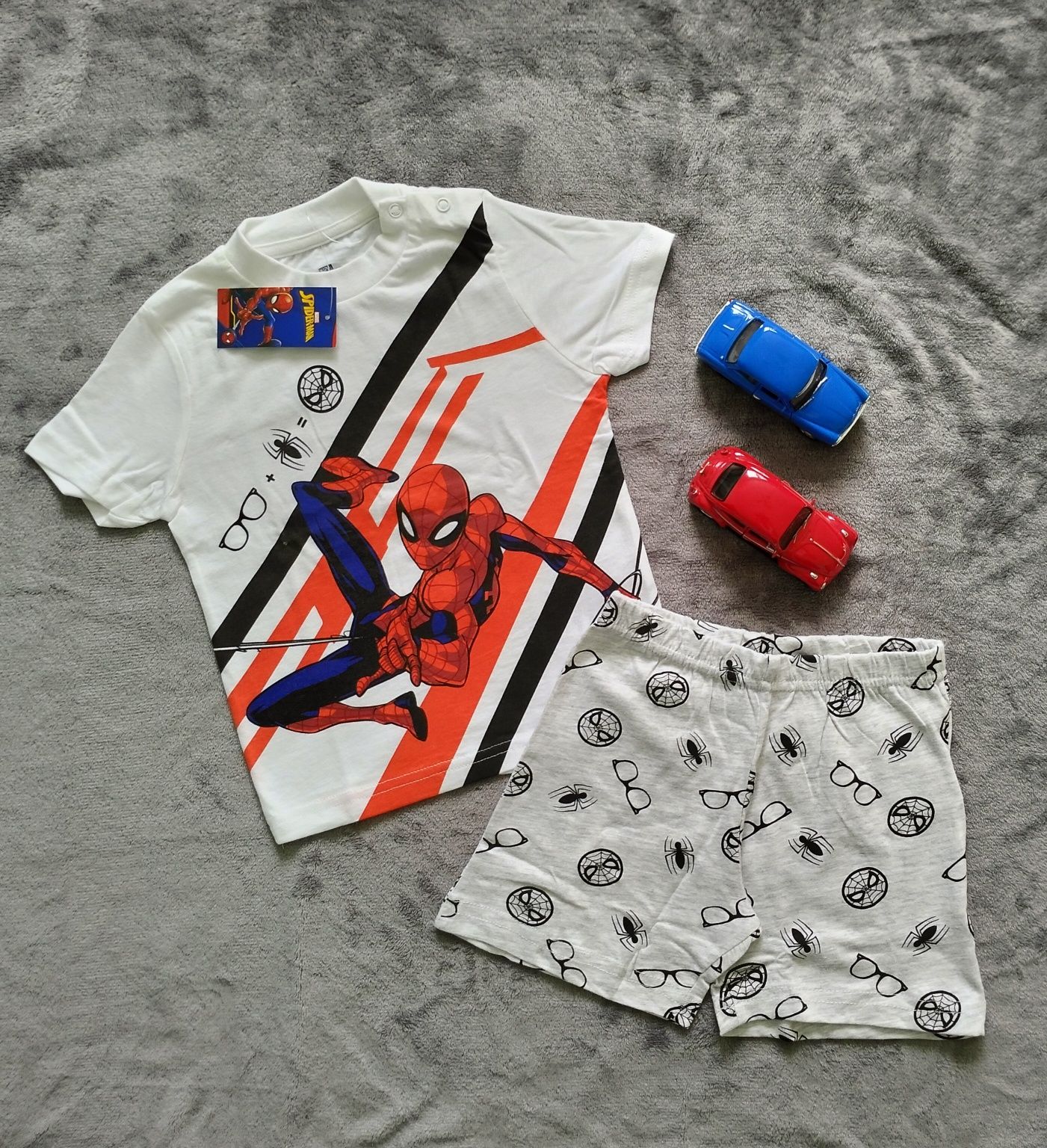Piżama dla chłopca, Spiderman, rozmiar, 98/104.