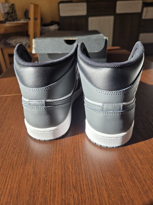 Oryginalne Air Jordan 1 Mid - R. 41
