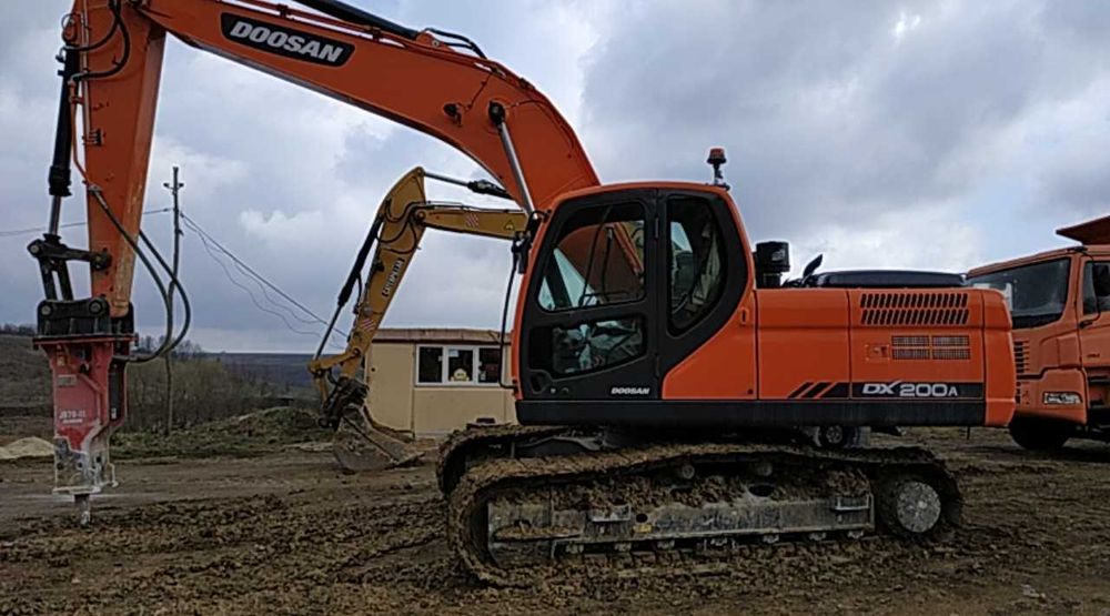 Екскаватор DOOSAN 200A 2019 року
