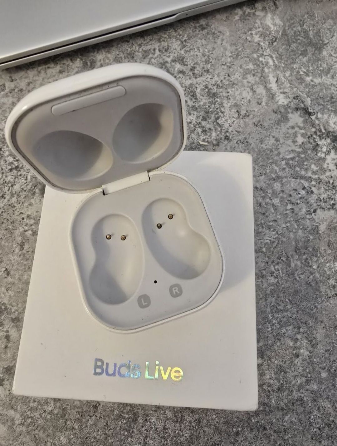 Samsung Galaxy buds live