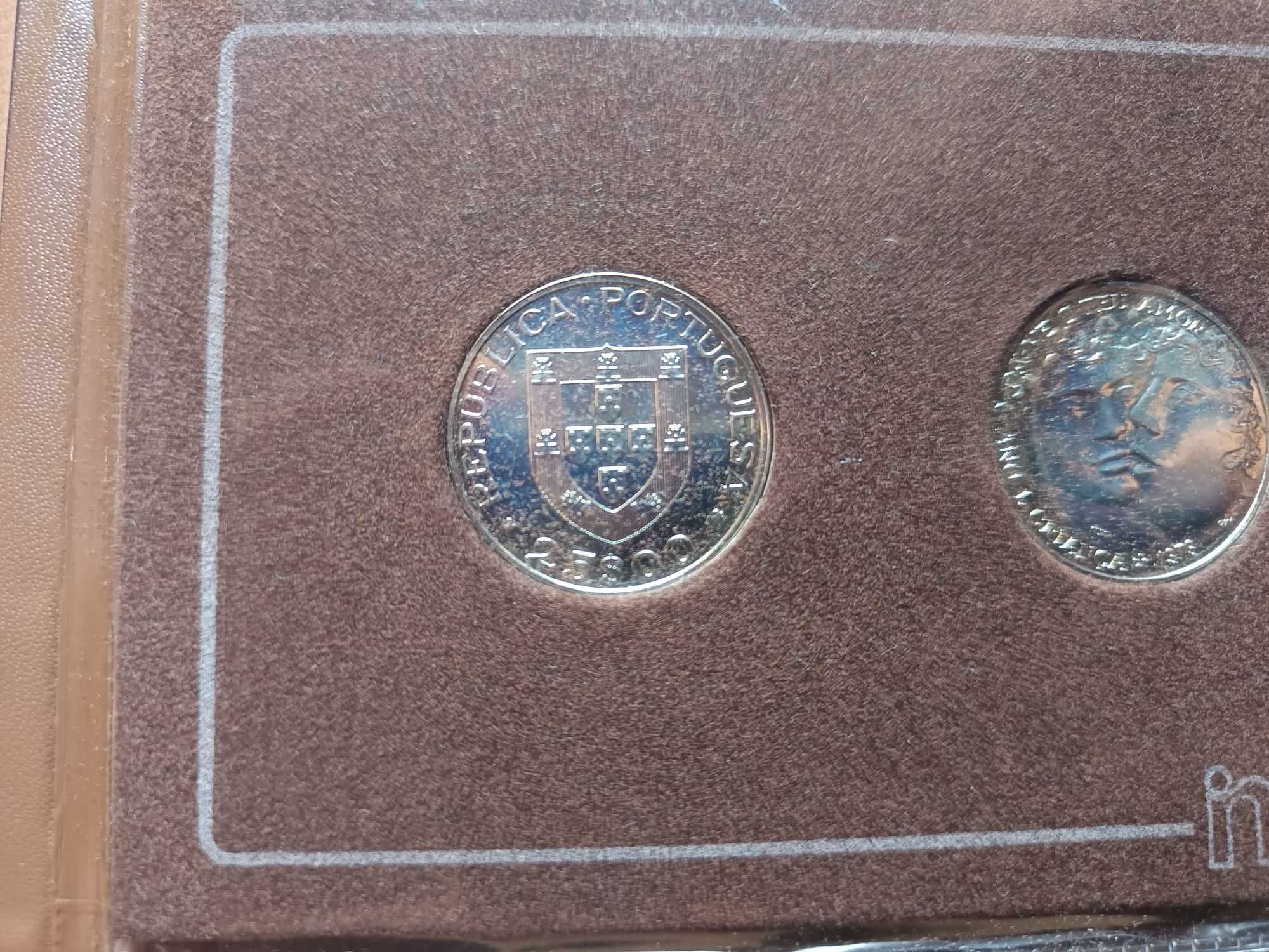1979 – BNC (2 moedas) – Ano Internacional da Criança