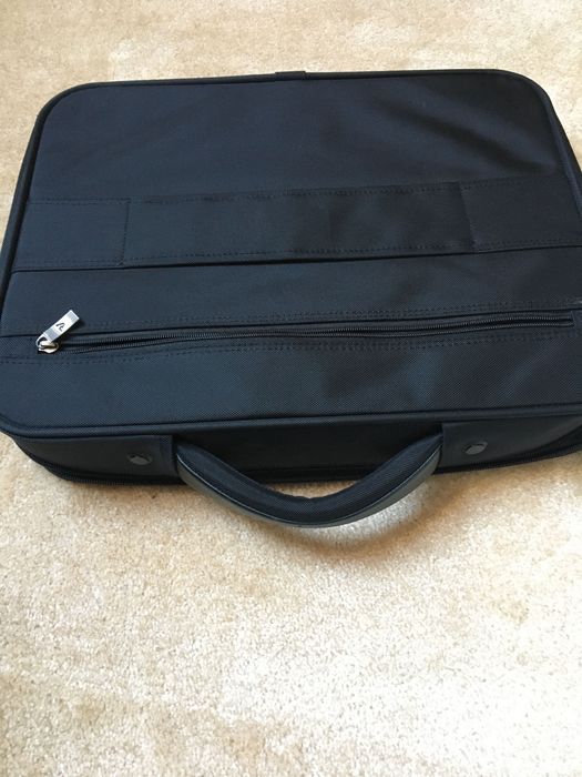 Roncato V czarna torba na laptop