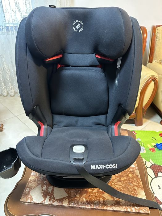 Автокрісло MAXI-COSI