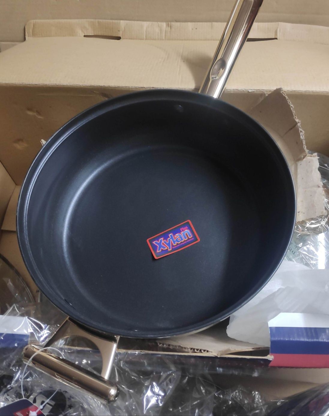 Garnki Bergner 12 el patelnia teflon złocone uchwyty indukcja gaz