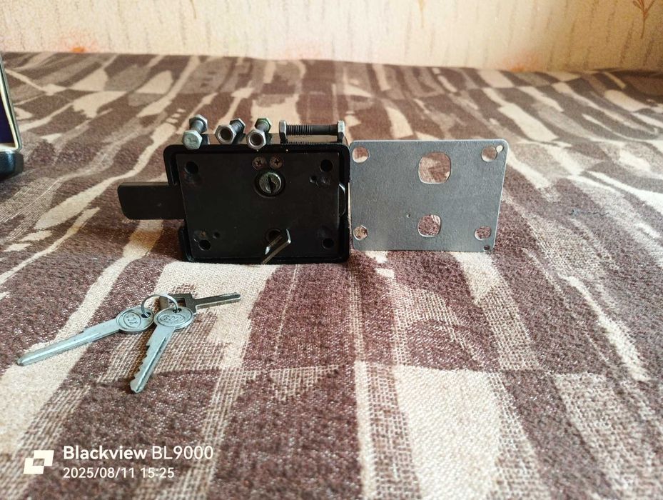 Замок гаражный ХСЗ с блокировкой, складской, - качественный СССР.Новый