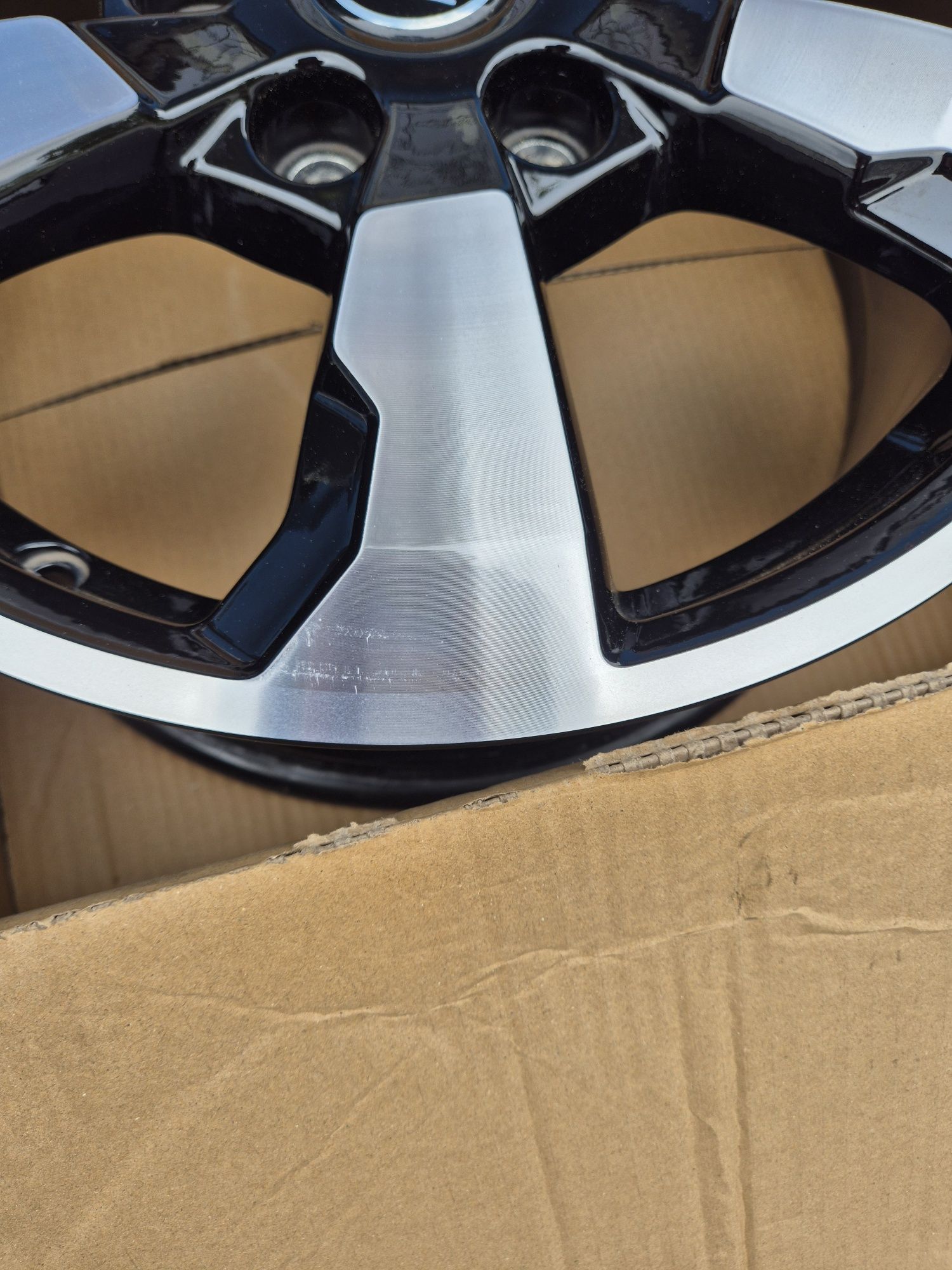 Felgi Vw Amarok 18 cali 6x139,7 ( Ford Ranger )