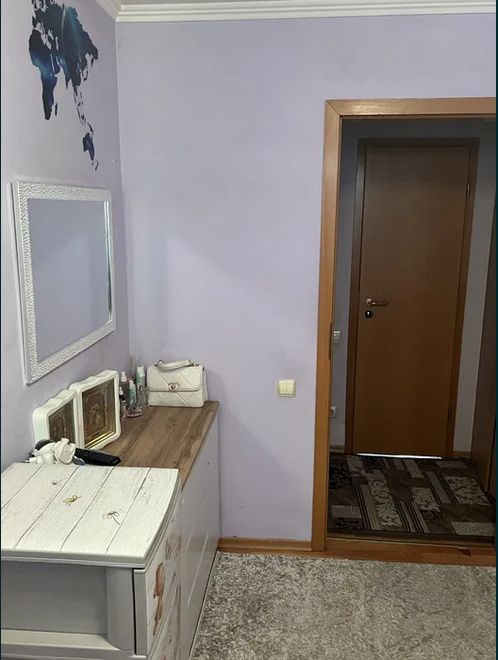 Продам укомплектовану сталінку 2х кімнатну в центрі