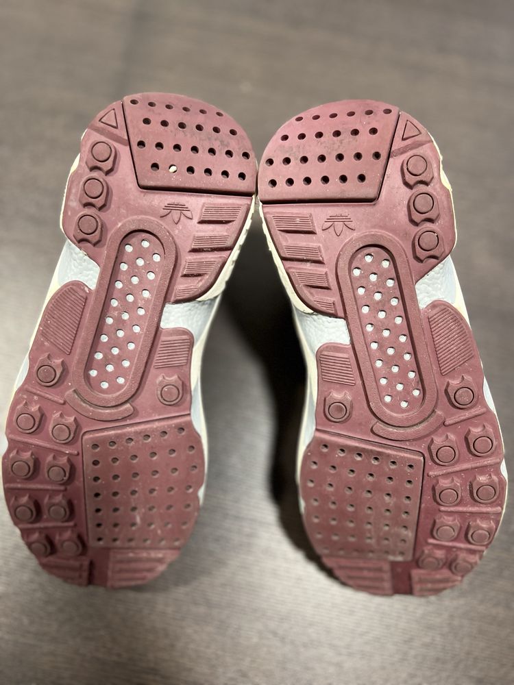 Sapatilhas Adidas ZX22