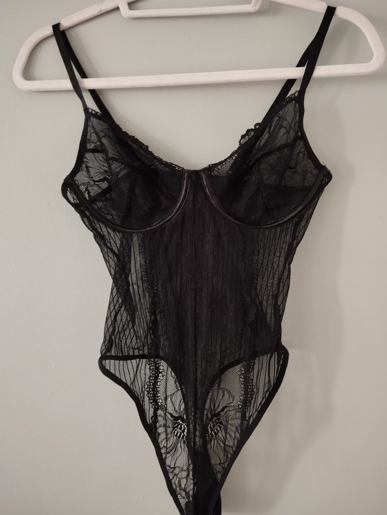 Intimissimi czarne koronkowe body stringi 36 S