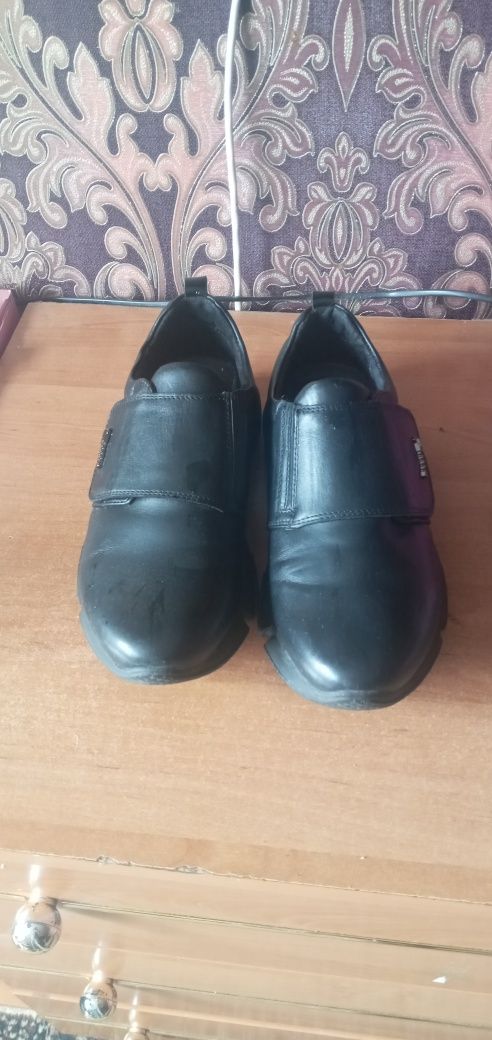Туфли продам женские