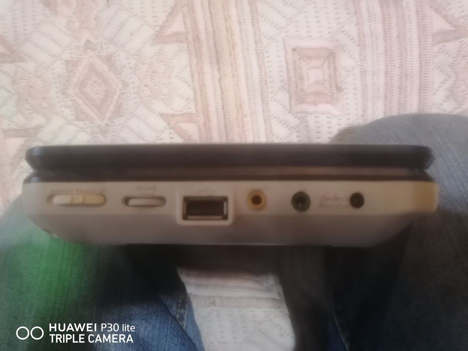 DVD portátil com carregador