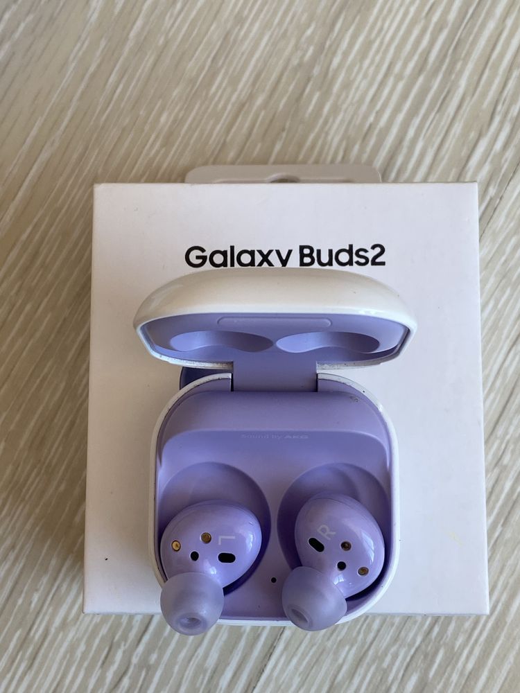 Навушники Samsung Galaxy Buds2 + чехол