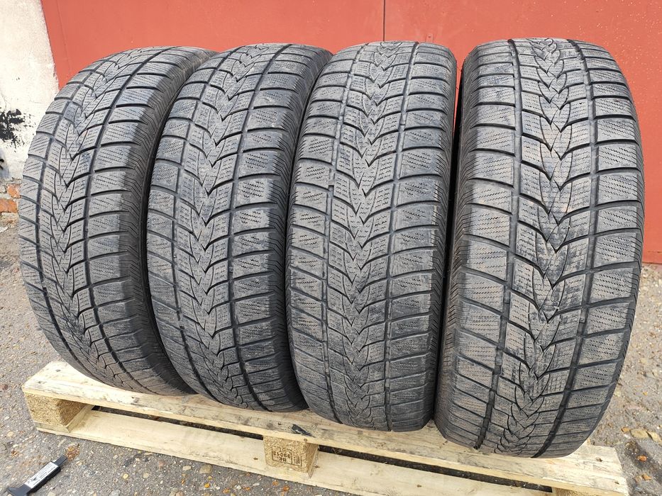 215 65 R17 Imperial SNOWDRAGON UHP комплект 4шт ЗИМА