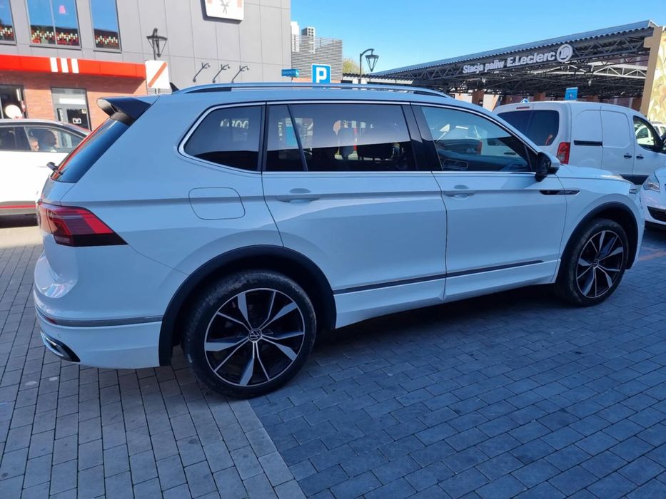 Volkswagen Tiguan Allspace Salon Polska R-Line 2.0 TDI 2022rok 7 osobowy