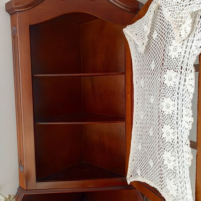 Komoda narożna stylowa