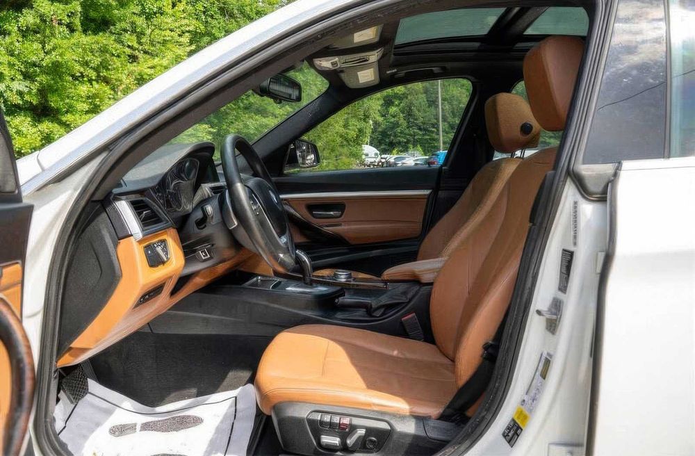 BMW 3 Series 330i      2017