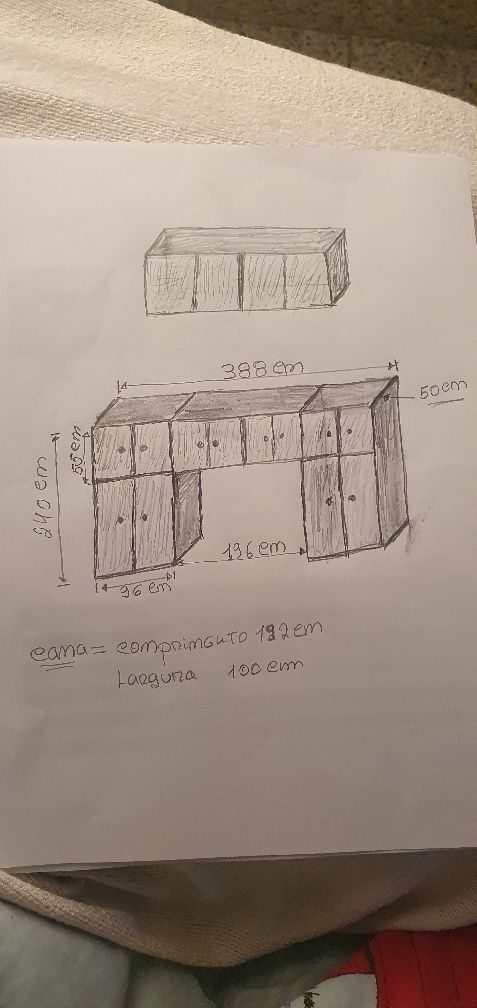 Mobilia de quarto completo em madeira com duas camas e dois roupeiros