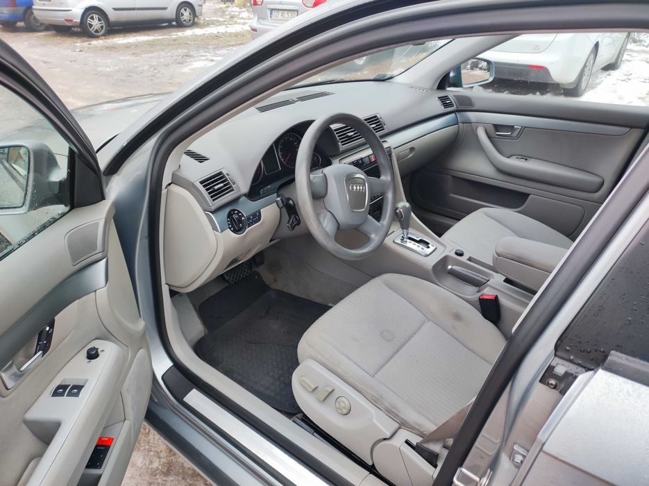 Audi A4-2.0 TDI-140KM-automat-bogate wyposażenie-serwisowany