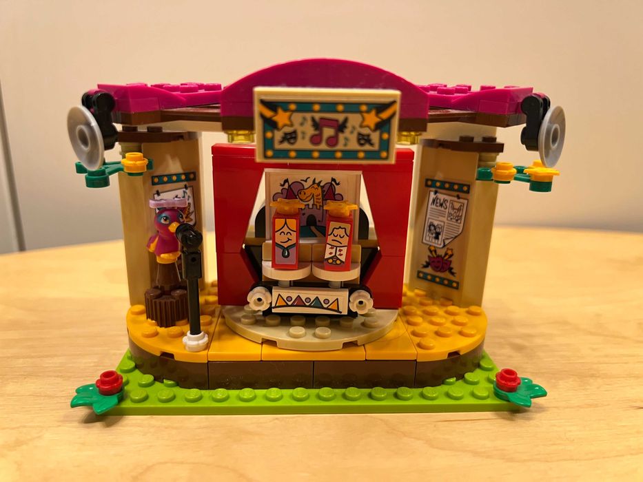 LEGO Friends 41334 Klocki Pokaz Andrei w parku 41334