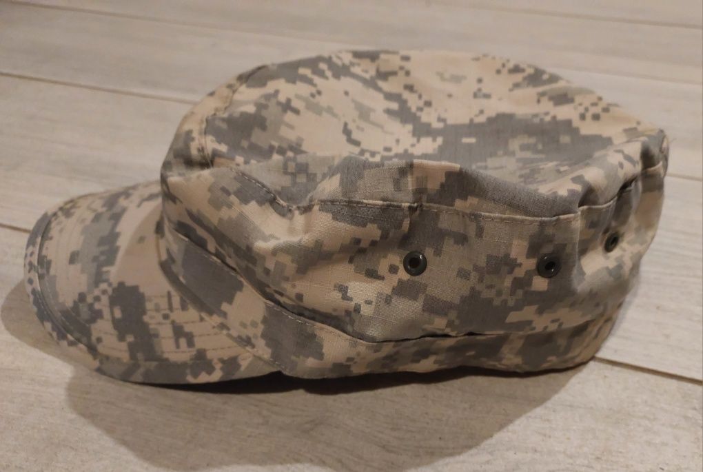Czapka z daszkiem