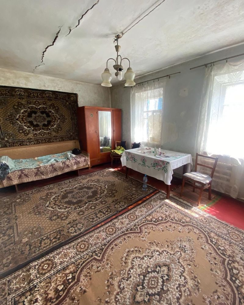 Продаж будинку р-н дж вокзалу