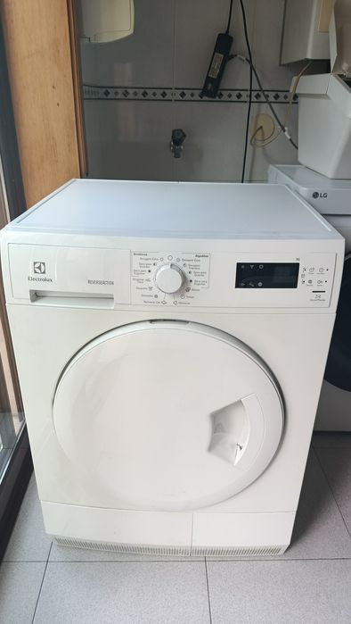 Máquina de secar Electrolux ( Avariada)