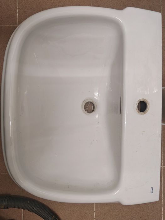 Lavatório de coluna Roca