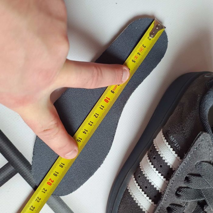 нові оригінальні Adidas Campus p28.5 р32 довжина устілки по факту 18.5