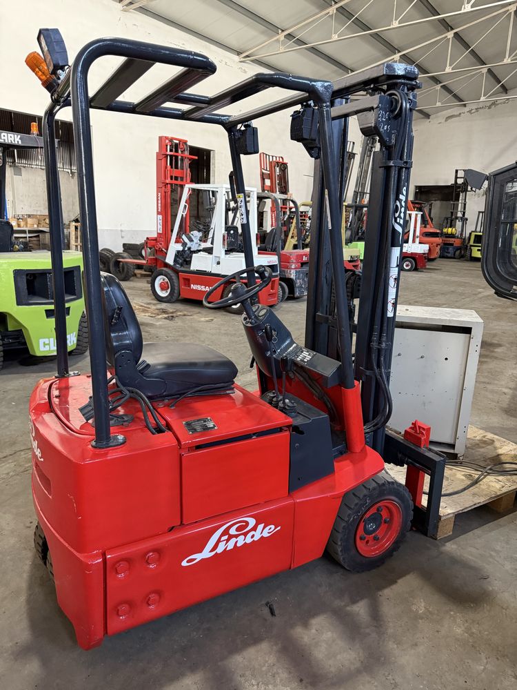 Empilhador linde H16 de 1600 kgrsbateria nova triplex elevacao livre