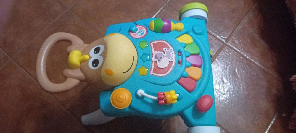 Andarilho / mesa de atividades 3 em 1