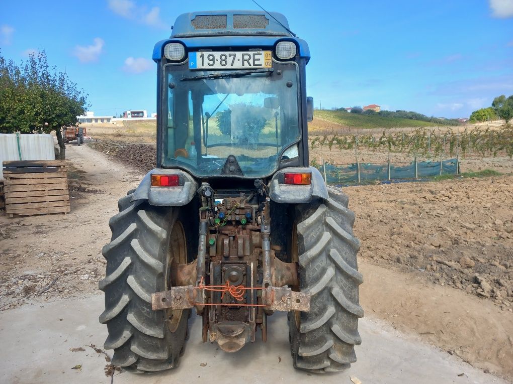 Trator NEW Holland TN75V