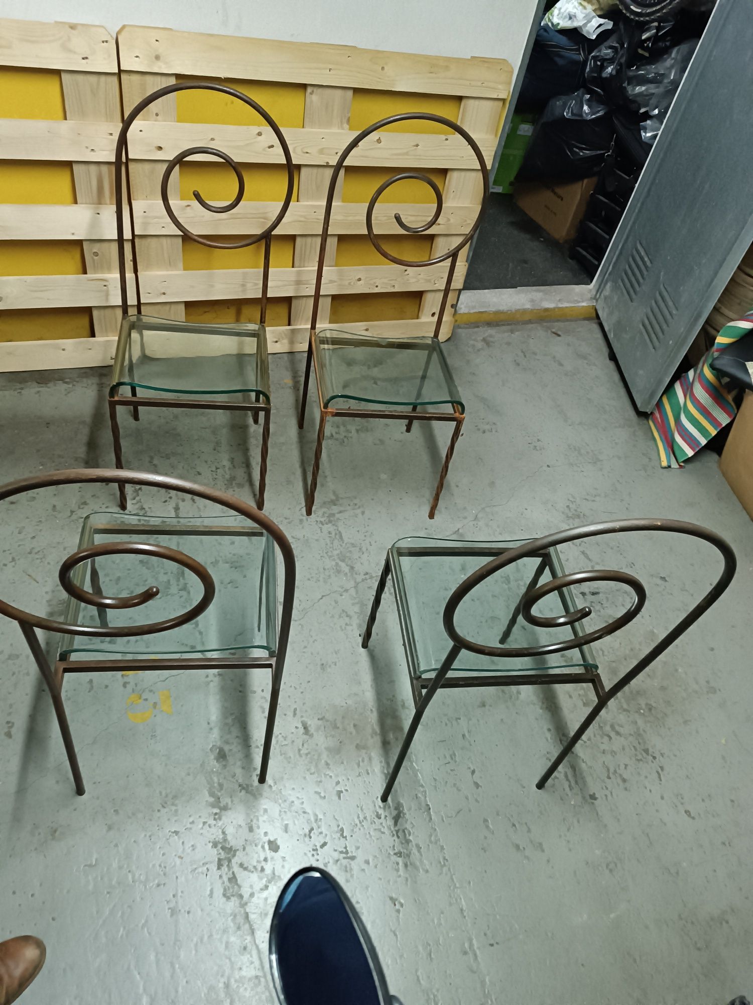 2 cadeiras vintage "Suspiral"de Luigi Serafini, Sawaya & Moroni
