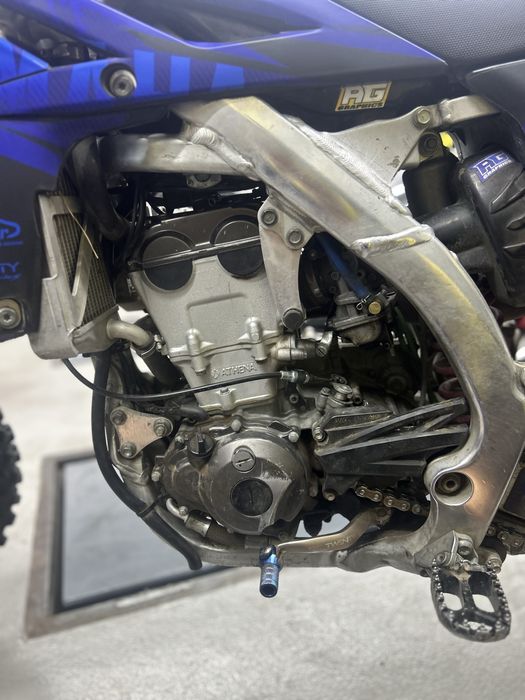 Yamaha yzf250 doinwesotwna