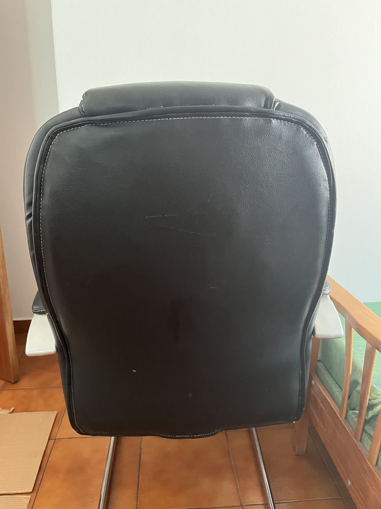 Cadeira de Escritório Preta