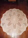 linda toalha de mesa feito a mão - croche beje - 135 cm x 140 cm