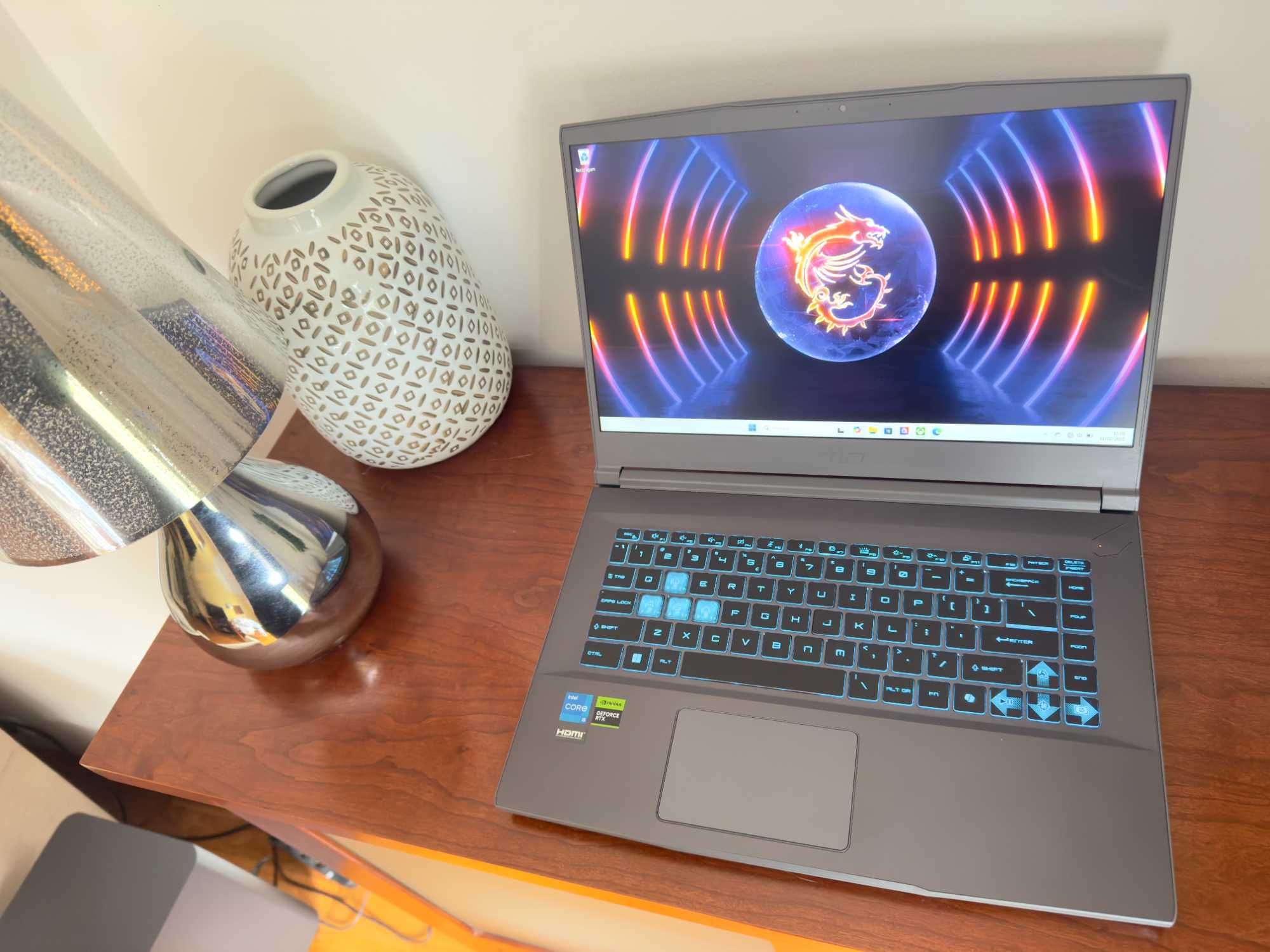 MSi Thin 15 c/Novo 15.6"-144Hz/i5-12450H/16G/512G/RTX3050/Garantia