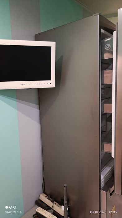 Продається трьохкімнатна квартира