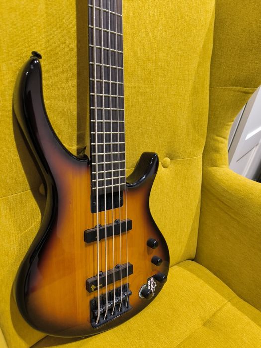 Epiphone Toby Deluxe (nie Fender, Ibanez, Yamaha, Music Man, Warwick)