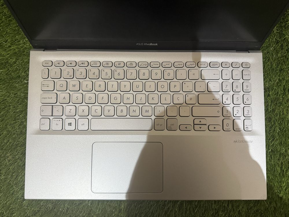 Asus VivoBook F512J