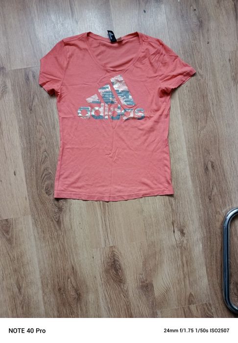 T-shirt damski sportowy