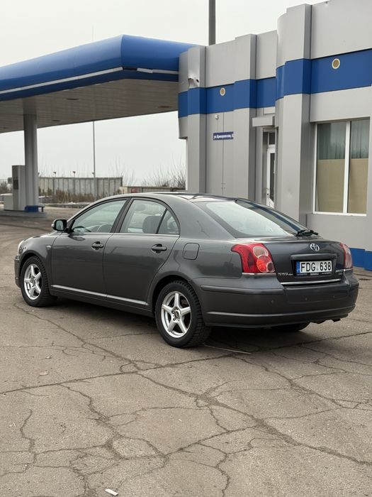 Тойота авенсис дізель